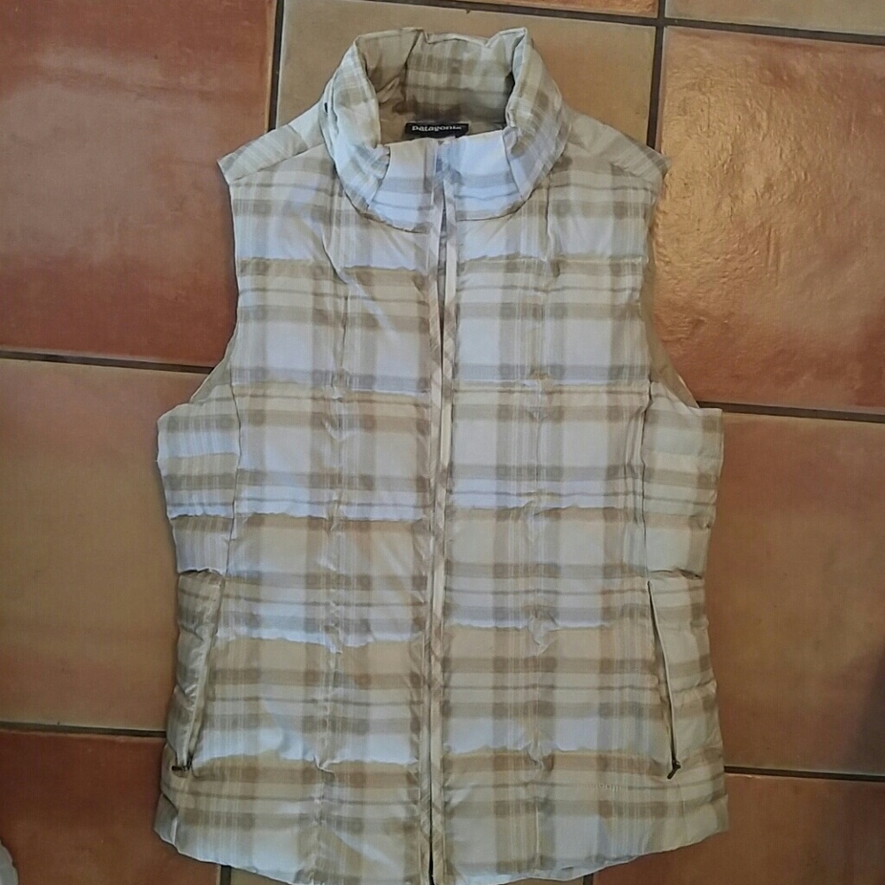 *Patagonia Goose Down with it Puffer Vest*